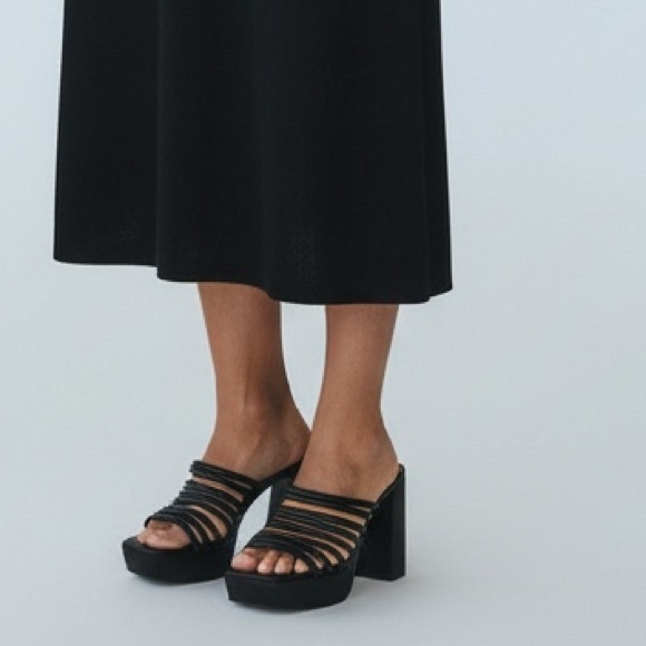 Antonio Melani Bree Tubular Black Slip On Block Heel Open Toe Sandals Size 9.5 - Picture 1 of 15